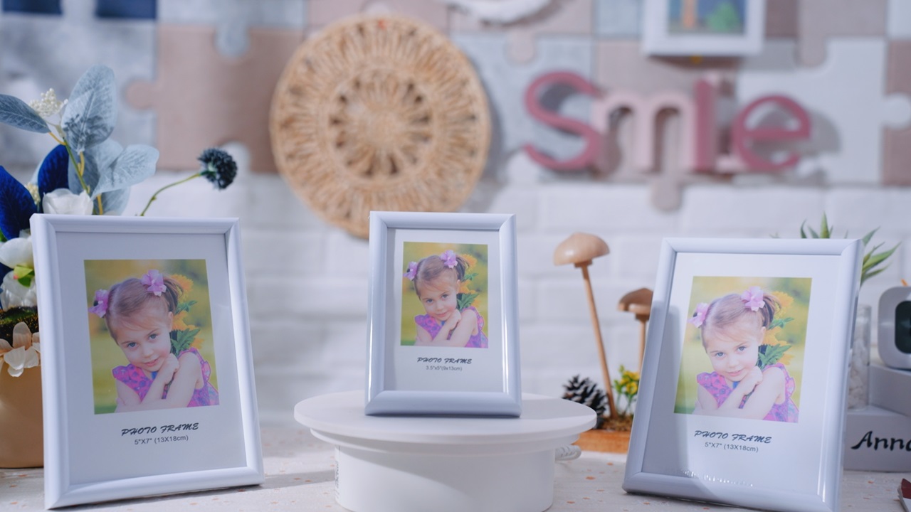 The Environmental Benefits of Buying Bulk Picture Frames