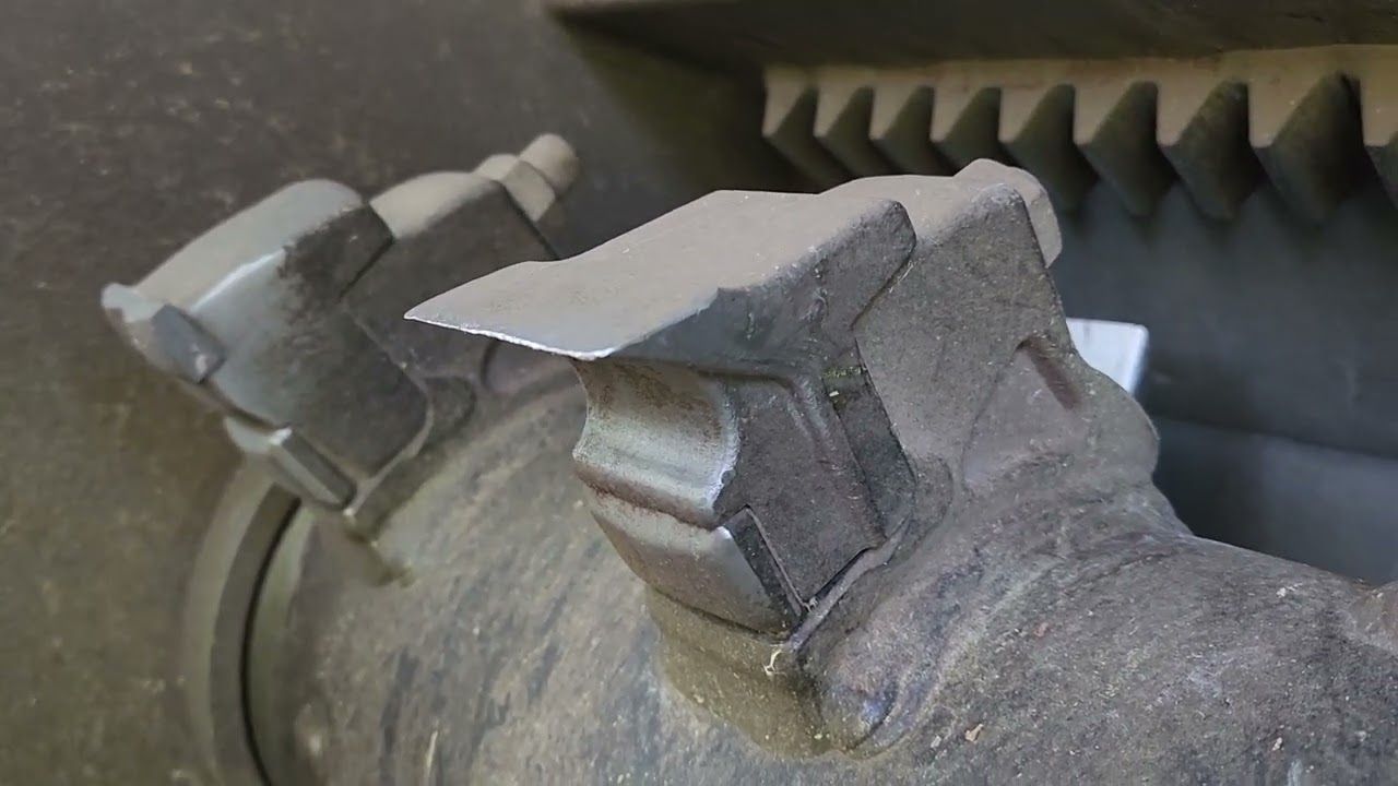 What Affects the Life of FAE Mulcher Teeth